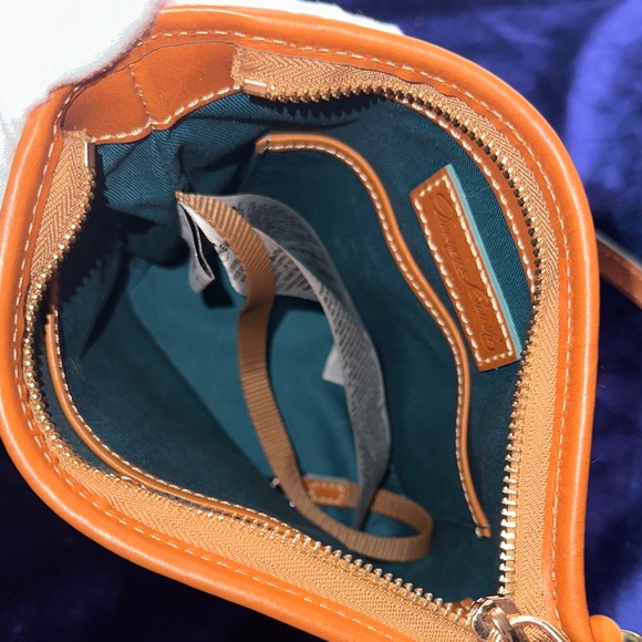 Disney Dooney & Bourke Light Blue and Tan Lady & the Tramp Crossbody Bag - Picture 6 of 6